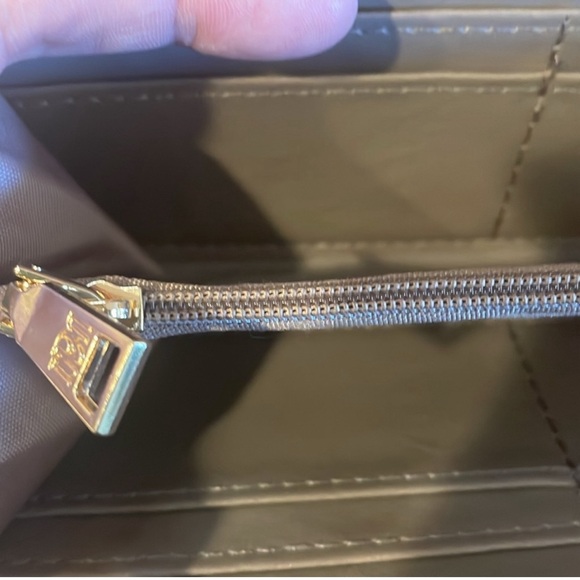 NWOT Bagley Mischka Taupe Long Wallet msrp $55 - Picture 5 of 8